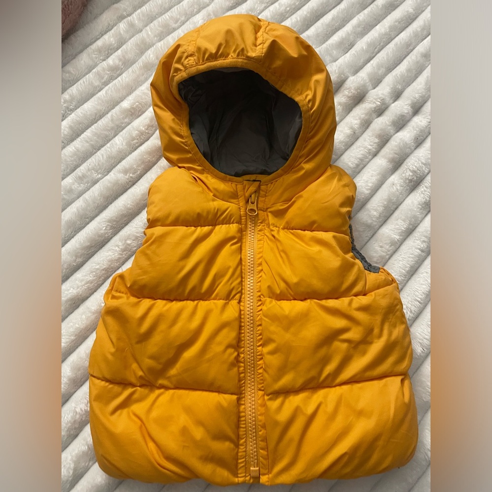 Baby Gap 18-24 Months golden Puffer Vest with Hood